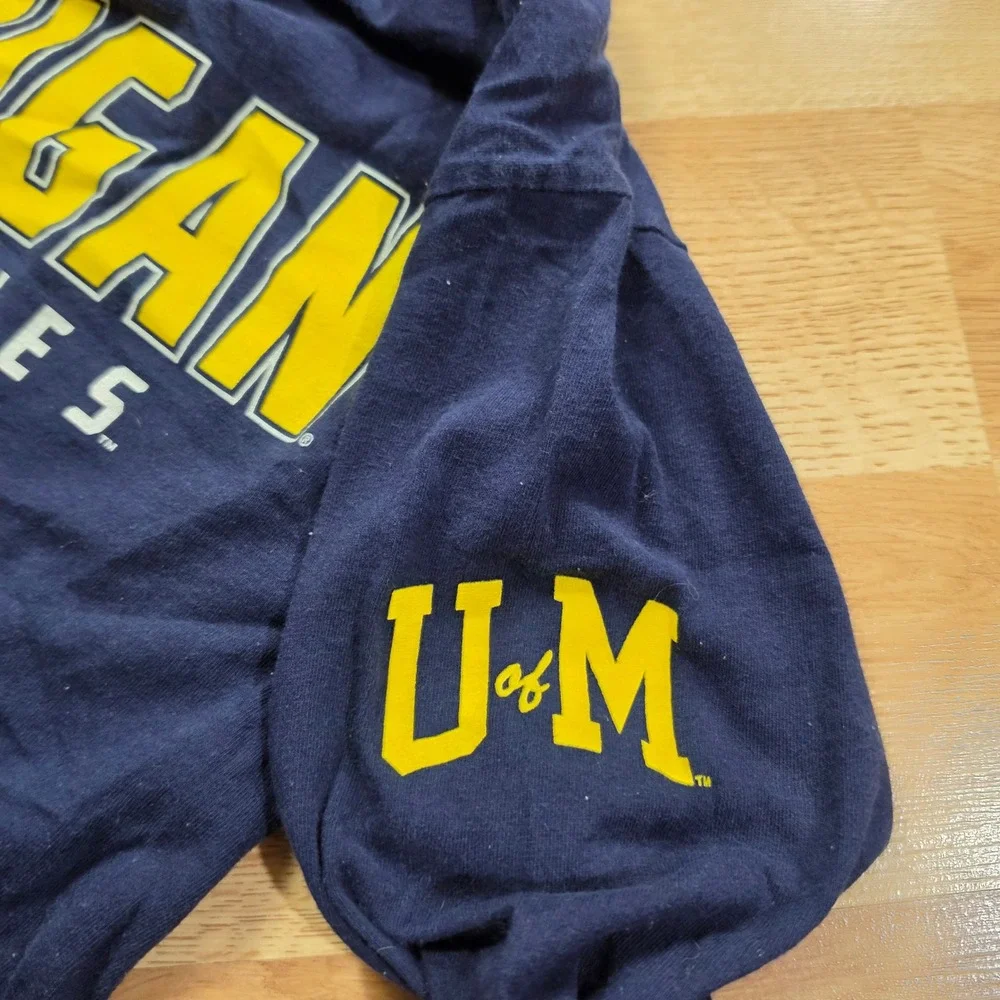 Russell Athletic Michigan Wolverines Mens Small Long Sleeve T-Shirt Navy Blue